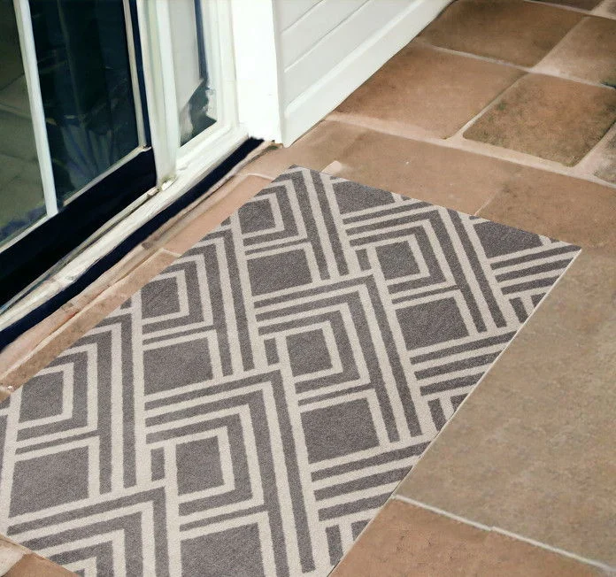 carpet for transitional home decor-2' X 4' Machine Woven UV Treated Geometric Indoor / Outdoor Accent Rug - Gray