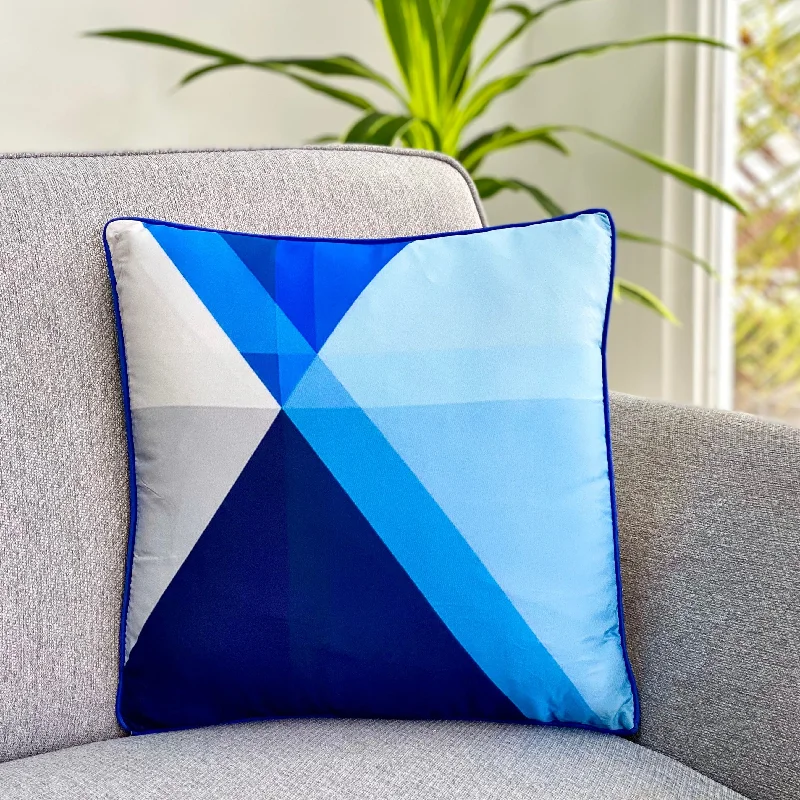 Testing latex pillow elasticity-Multi Blue Traingles Printed Pillow