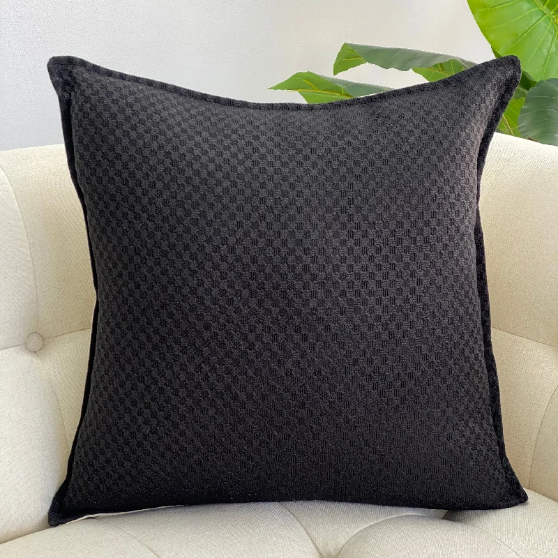 How to select hotel-brand pillows-Connecting Dots Black Pillow