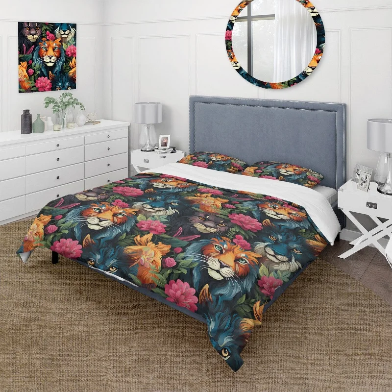 upholstered bed with soft padding for comfort-Designart "Eclectic Lion Extravaganza" Floral bedding covert set with 2 shams