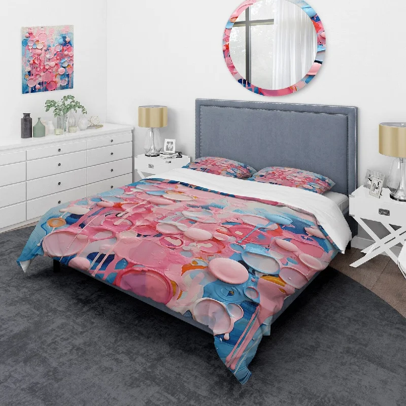 bed with supportive foundation for lasting durability-Designart "Pink Digital Melodic Fusion II" Abstract Collages Bedding Cover Set - Traditional Bed Set with Shams