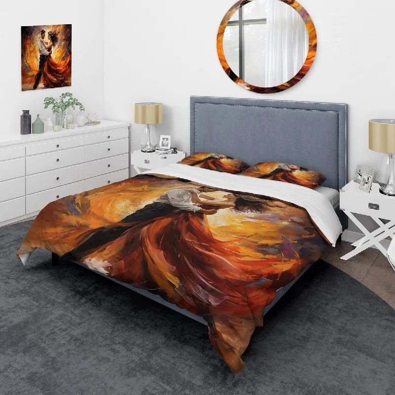 high-quality platform bed with solid wood construction-Designart "Soulful Dancing II" Orange Modern - Bedding Set With Shams