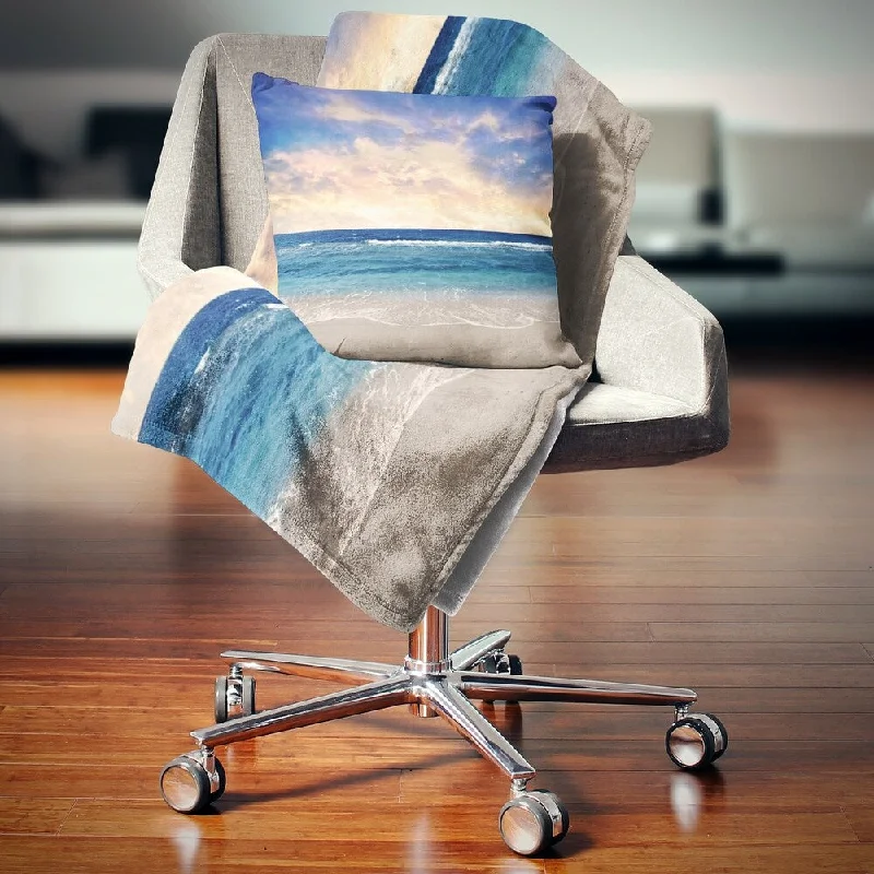 Decorative throw blanket-Designart 'Clear Blue Sky and Ocean at Sunset' Seascape Throw Blanket