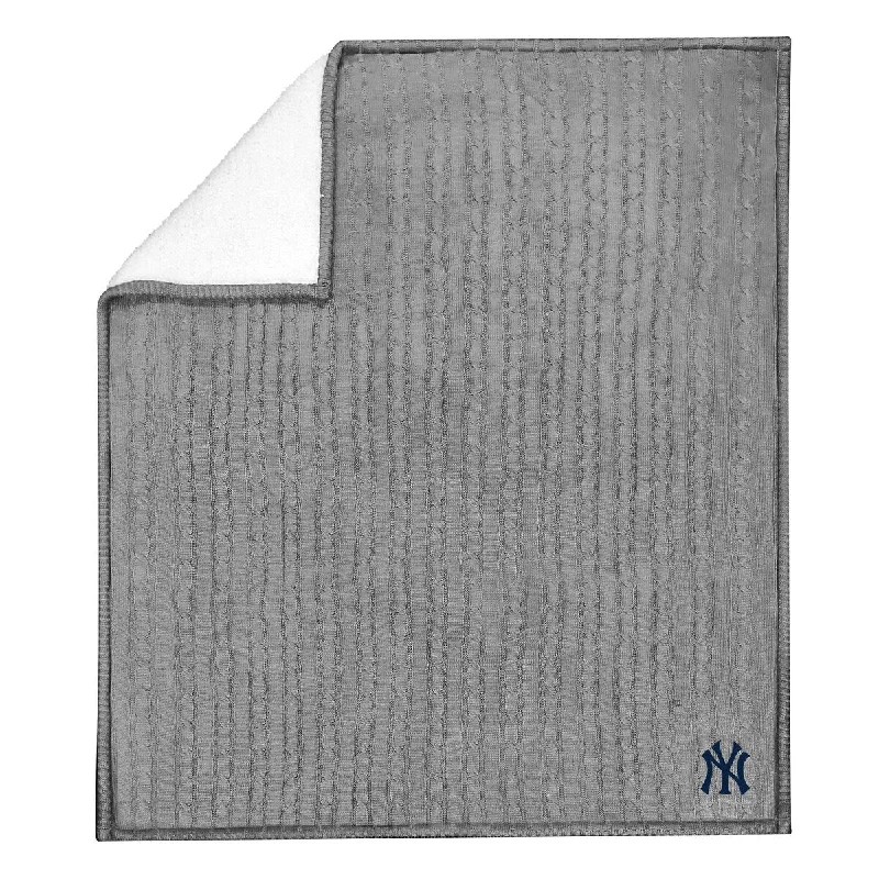 Winter throw blanket-MLB 689 Yankees Cable Knit Sherpa Throw